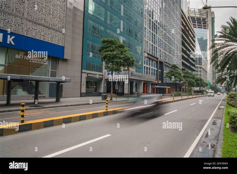 24/7 Customer in Makati City, Metro Manila .